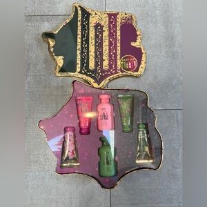 NWT “Wicked” 6 piece Bath Set - body washes & hand creams in fun Wicked tin! 🧙